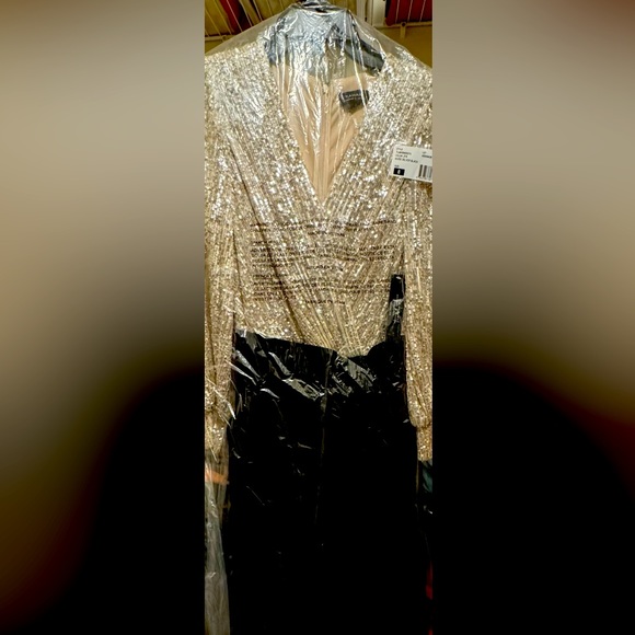 Sequin jumpsuit - Picture 1 of 5